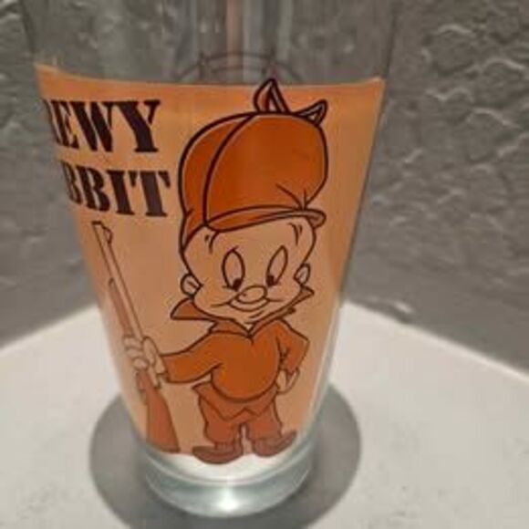 Looney Tunes Bugs Bunny Elmer Fudd Screwy Wabbit Drinking Glass - Picture 1 of 5
